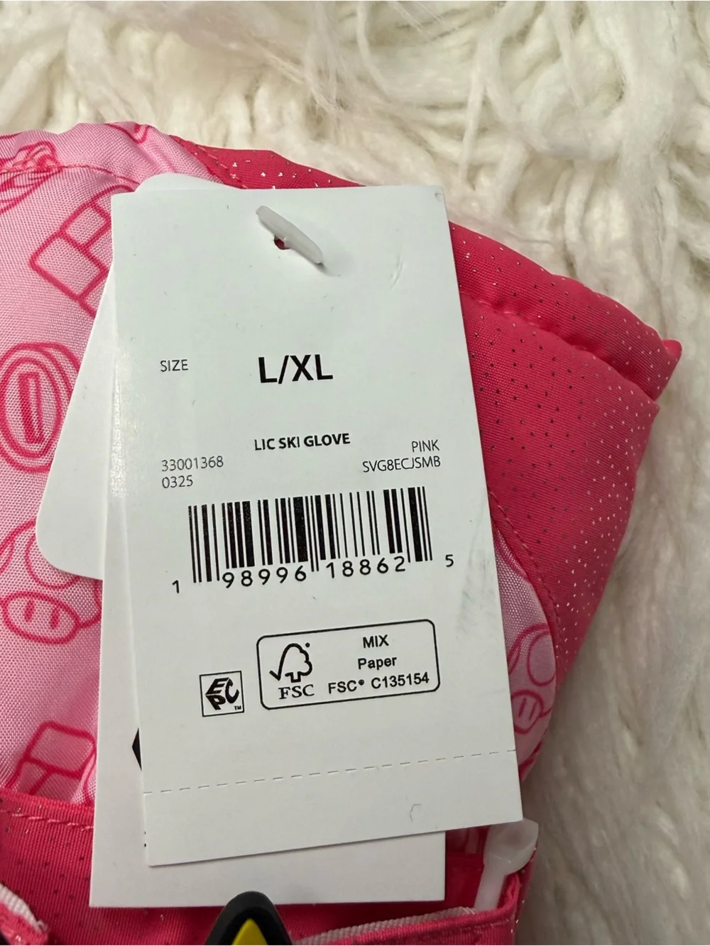 NWT Kids Pink Princess Peach Star Accent gloves- size L/XL